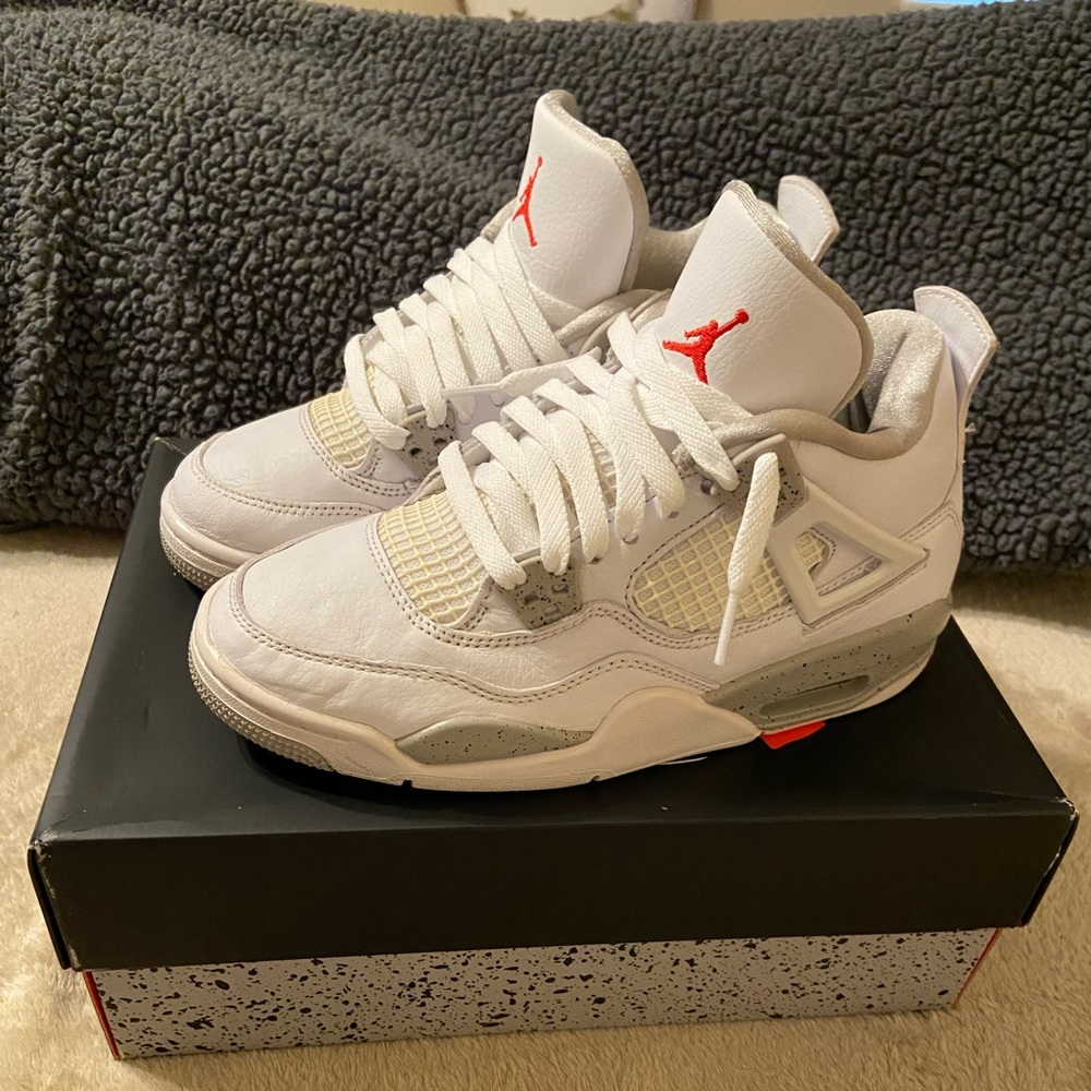 Jordan Retro 4 size 5.5Y